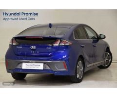 Hyundai Ioniq 1.6 GDI Style de 2021 con 16.000 Km por 26.900 EUR. en Palencia