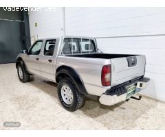 Nissan NP300 Navara Pickup doble  cabina de 2007 con 188.000 Km por 8.500 EUR. en Sevilla