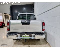 Nissan NP300 Navara Pickup doble  cabina de 2007 con 188.000 Km por 8.500 EUR. en Sevilla