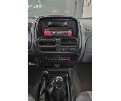 Nissan NP300 Navara Pickup doble  cabina de 2007 con 188.000 Km por 8.500 EUR. en Sevilla