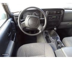 Jeep Cherokee 2.5 TD SPORT 115 CV. de 1998 con 209.000 Km por 3.500 EUR. en Murcia