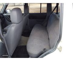 Jeep Cherokee 2.5 TD SPORT 115 CV. de 1998 con 209.000 Km por 3.500 EUR. en Murcia
