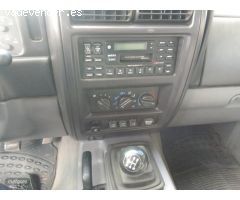 Jeep Cherokee 2.5 TD SPORT 115 CV. de 1998 con 209.000 Km por 3.500 EUR. en Murcia