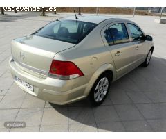 Opel Astra 1.7 TDCI de 2008 con 234.000 Km por 2.500 EUR. en Malaga