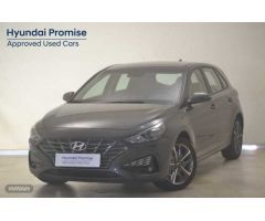 Hyundai i30 1.5 DPI Klass SLX 110 de 2023 con 17.362 Km por 19.500 EUR. en Valladolid