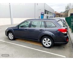 Subaru Outback 2.0D Limited Plus (con fuga aceite) de 2011 con 395.000 Km por 1.900 EUR. en Guipuzco