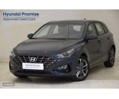 Hyundai i30 1.5 DPI Klass SLX 110 de 2023 con 11.507 Km por 19.990 EUR. en Pontevedra