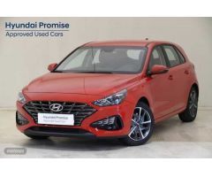 Hyundai i30 1.5 DPI Klass SLX 110 de 2023 con 11.176 Km por 19.990 EUR. en Pontevedra