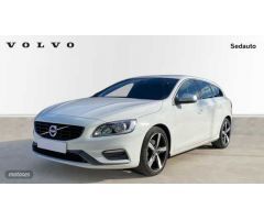Volvo V 60 2.0 D3 R-DESIGN MOMENTUM 5P de 2018 con 151.587 Km por 17.900 EUR. en Murcia