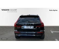 Volvo XC 60 2.0 B4 P CORE AUTO 197 5P de 2023 con 25.482 Km por 46.000 EUR. en La Rioja
