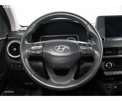 Hyundai Kona 1.0 TGDI Maxx 4x2 de 2021 con 23.100 Km por 19.490 EUR. en Cadiz