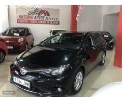 Toyota Auris HIBRIDO 1.80100 CV de 2016 con 118.000 Km por 14.500 EUR. en Tenerife