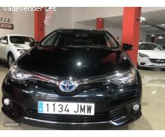 Toyota Auris HIBRIDO 1.80100 CV de 2016 con 118.000 Km por 14.500 EUR. en Tenerife
