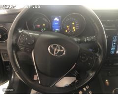 Toyota Auris HIBRIDO 1.80100 CV de 2016 con 118.000 Km por 14.500 EUR. en Tenerife