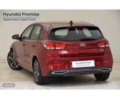 Hyundai i30 1.5 DPI Klass SLX 110 de 2023 con 6.521 Km por 19.900 EUR. en Madrid