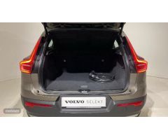 Volvo XC40 XC40 Recharge Inscription, T4 hibrido enchufable de 2021 con 32.671 Km por 39.900 EUR. en