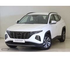 Hyundai Tucson 1.6 TGDI Maxx 4x2 de 2022 con 16.300 Km por 26.200 EUR. en Sevilla