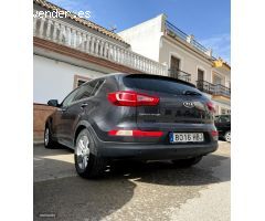 Kia Sportage 1.6 CRDi MHEV 100kW (136CV) Drive 4x2 de 2012 con 140.000 Km por 12.900 EUR. en Sevilla