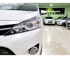 Toyota Verso 2.0d4d 7plazas de 2015 con 130.000 Km por 12.000 EUR. en Sevilla