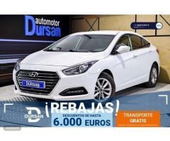 Hyundai i40 1.7crdi Bd Tecno 141 de 2016 con 107.907 Km por 15.490 EUR. en Madrid