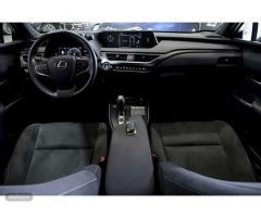Lexus UX 300e Business de 2022 con 11.641 Km por 29.490 EUR. en Madrid
