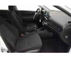 Hyundai i20 1.2 MPI Klass de 2023 con 15.688 Km por 16.500 EUR. en Alicante