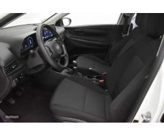 Hyundai i20 1.2 MPI Klass de 2023 con 15.688 Km por 16.500 EUR. en Alicante
