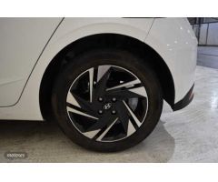 Hyundai i20 1.2 MPI Klass de 2023 con 15.688 Km por 16.500 EUR. en Alicante