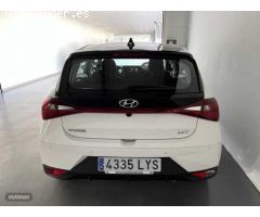 Hyundai i20 1.0 TGDI Klass 100 de 2022 con 12.276 Km por 17.800 EUR. en Badajoz