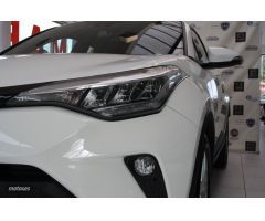 Toyota C-HR 1.8 125H ACTIVE HYBRID  5P de 2022 con 8.430 Km por 25.500 EUR. en Pontevedra