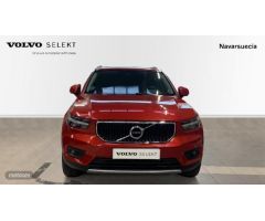 Volvo XC40 XC40 Momentum Pro, T3 automatico de 2021 con 44.386 Km por 30.850 EUR. en Navarra