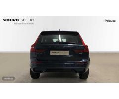 Volvo XC 60 2.0 B4 D PLUS DARK AUTO 197 5P de 2023 con 15.900 Km por 46.900 EUR. en Valladolid