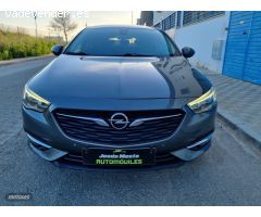 Opel Insignia Selective de 2018 con 160.000 Km por 10.500 EUR. en Sevilla