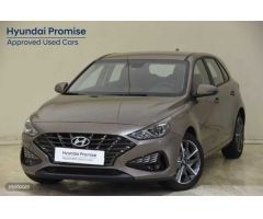 Hyundai i30 1.5 DPI Klass SLX 110 de 2023 con 8.332 Km por 19.900 EUR. en Madrid