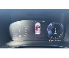 Volvo XC40 XC40 Recharge Core, T4 plug-in hybrid, Electrico/Gasolina, Bright de 2023 con 37.325 Km p