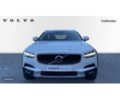 Volvo V 90 V90 Cross Country D5 AWD Pro Automatico de 2017 con 77.675 Km por 37.990 EUR. en Sevilla