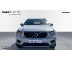 Volvo XC40 XC40 Momentum Pro, B4 mild-hybrid de 2021 con 60.580 Km por 31.990 EUR. en Sevilla