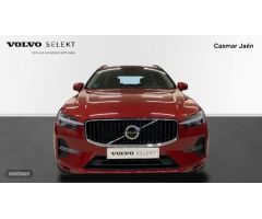 Volvo XC 60 XC60 Core, B4 (gasolina), Gasolina de 2023 con 22.464 Km por 44.900 EUR. en Jaen
