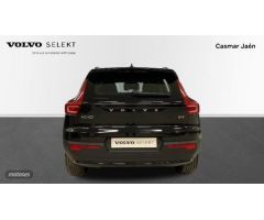 Volvo XC40 XC40 B3 Plus Dark (G) de 2023 con 15.155 Km por 38.900 EUR. en Jaen