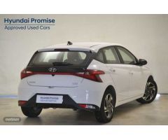 Hyundai i20 1.0 TGDI Klass 100 de 2023 con 5.809 Km por 17.478 EUR. en Madrid
