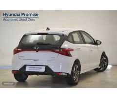 Hyundai i20 1.0 TGDI Klass 100 de 2023 con 5.296 Km por 17.486 EUR. en Madrid