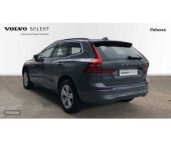 Volvo XC 60 2.0 B4 D CORE AUTO 5P de 2023 con 16.958 Km por 46.900 EUR. en Valladolid