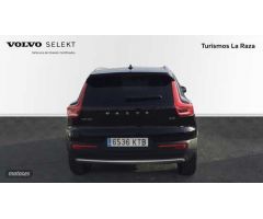 Volvo XC40 XC40 D3 Momentum Automatico de 2019 con 103.479 Km por 28.000 EUR. en Sevilla