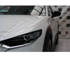 Mazda CX-30 CX30 2.0 HOMURA 5P de 2024 con 10 Km por 29.000 EUR. en Pontevedra