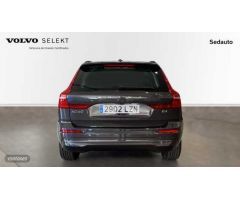 Volvo XC 60 XC60 Core, B4 (diesel), Diesel de 2022 con 18.072 Km por 46.400 EUR. en Murcia