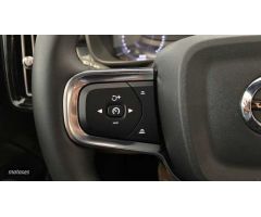 Volvo XC40 XC40 Recharge Core, T4 plug-in hybrid, Electrico/Gasolina, Bright de 2023 con 24.279 Km p