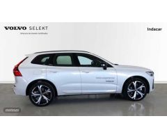 Volvo XC 60 XC60 Recharge Plus, T6 plug-in hybrid eAWD, Electrico/Gasolina, Dark de 2023 con 26.131
