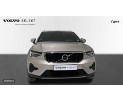 Volvo XC40 1.5 T2 CORE AUTO 129 5P de 2022 con 19.069 Km por 33.900 EUR. en Ciudad Real