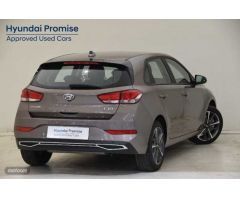 Hyundai i30 1.5 DPI Klass SLX 110 de 2023 con 7.725 Km por 19.990 EUR. en Asturias