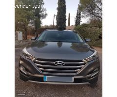 Hyundai Tucson 1.6 CRDI 100kW (136CV) 48V Maxx Sky DCT de 2017 con 56.000 Km por 14.000 EUR. en Barc
